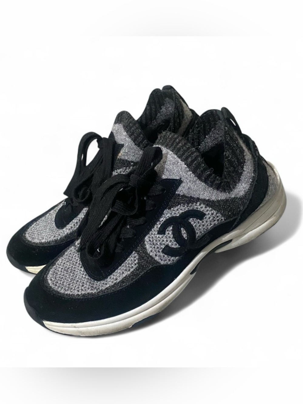 CHANEL Black & Gray Felt Low-Top Sneakers